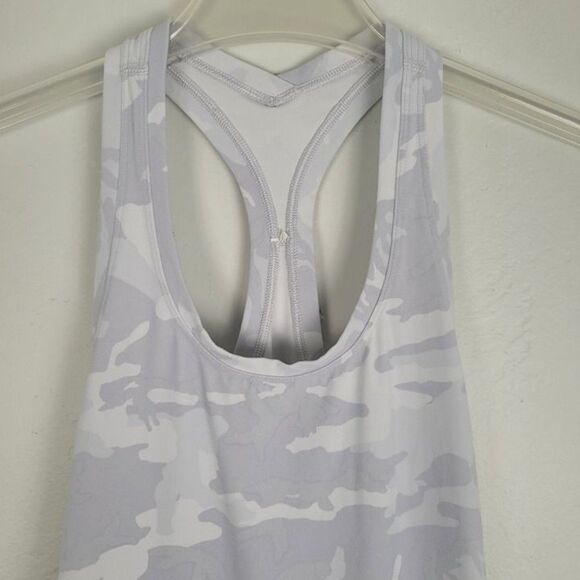 Lululemon Size 4 Cool Racerback Tank Top Incognito Camo Alpine White Multi Gray - Picture 3 of 9